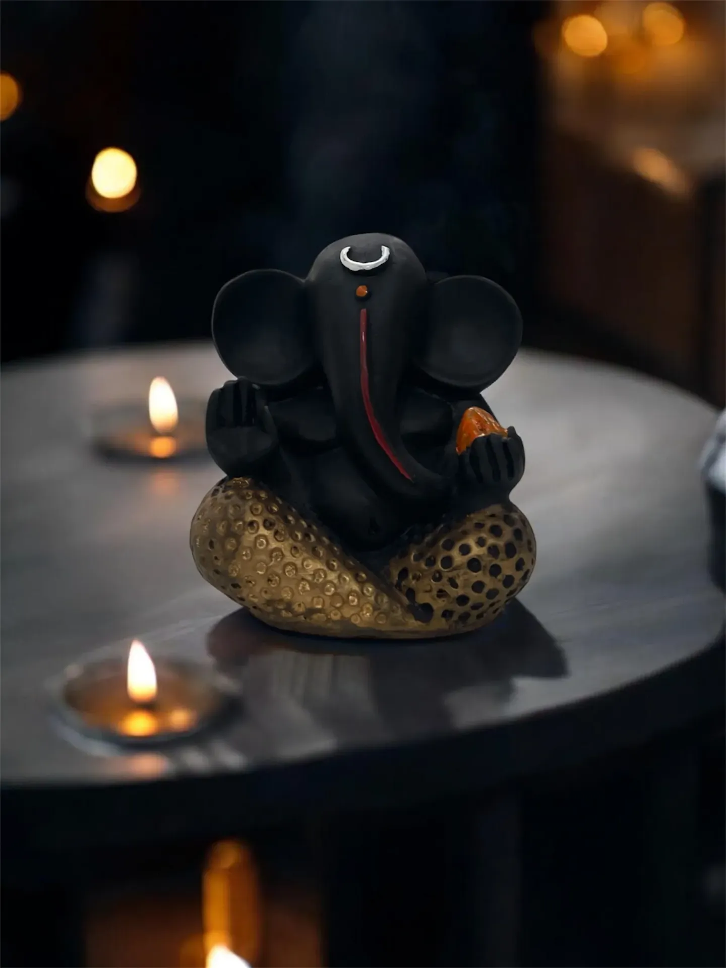 H) Black small Ganpati MODAK