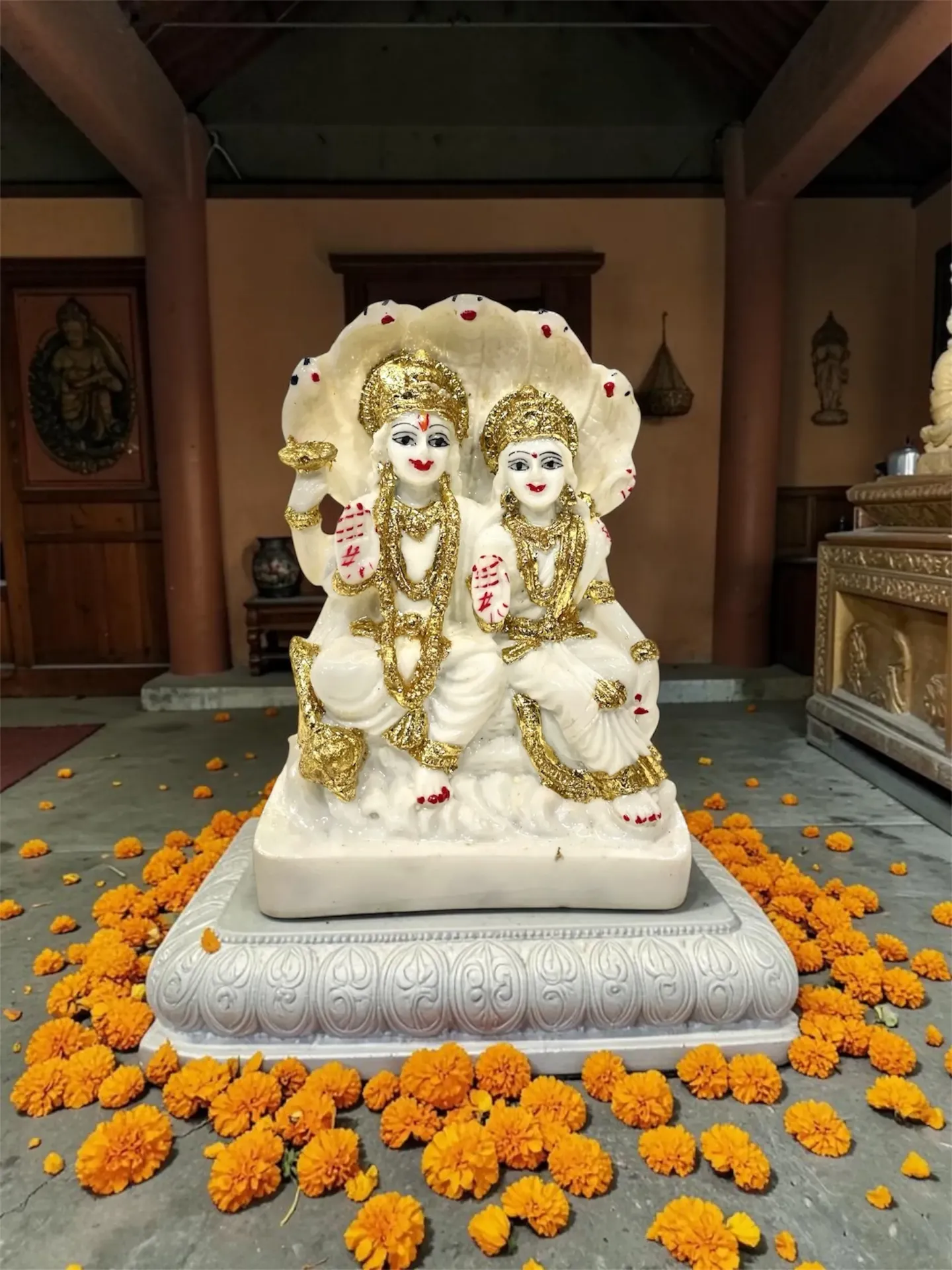 Marbel D. Gold Work Vishnu Laxmi ji (s)